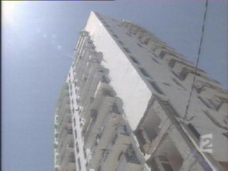 Bt 15 juste apr�s le seisme (2 jours apr�s) cot� est.