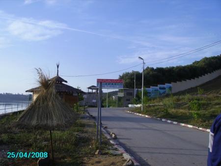  Le Lac de Reghaia...Entree principale...