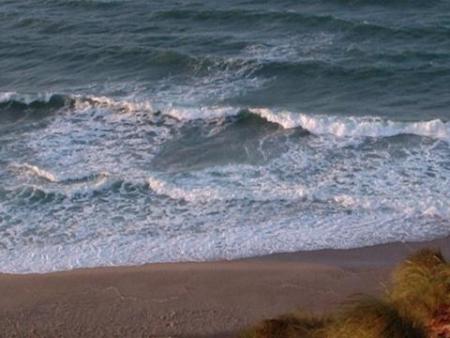 R�ghaia plage ....La vague