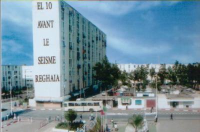 B�timent 10 d�molu par le s�isme le 21 mai 2003